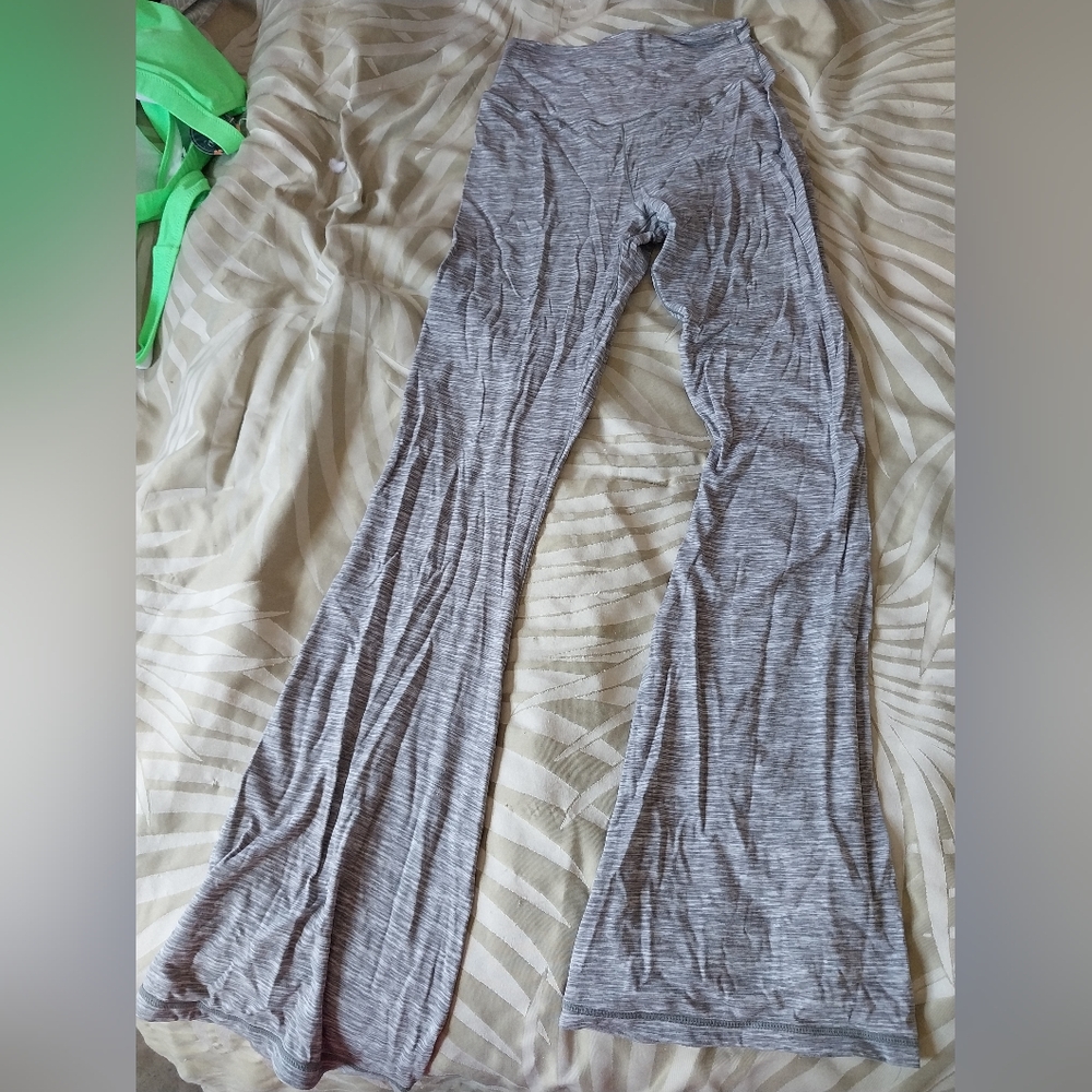 Ultra Flirt Gray Flared Leggings, Size Medium